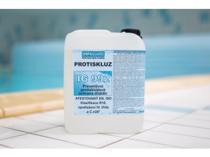 Protiskluzová ochrana dlaždic a kamene - IG 992
