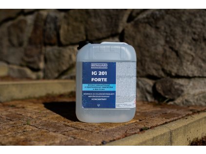 IG 201 FORTE - Odmašťovač a odstraňovač znečištění a biofilmu - BEZ OBSAHU CHLORU - koncentrát