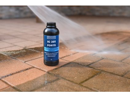 IG 201 FORTE - Odmašťovač a odstraňovač znečištění a biofilmu - BEZ OBSAHU CHLORU - koncentrát