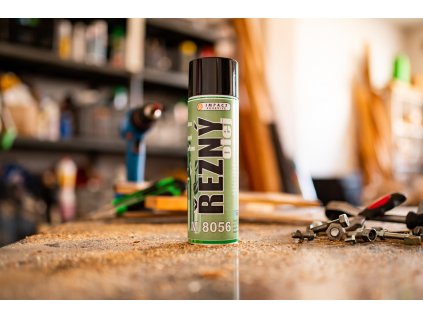 M 8056 - Řezný olej, řezná kapalina s unikátní složkou ochrany kovů pro těžké obrábění kovů a tvrdokovů