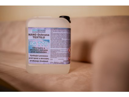 IG 770 - Hydrofobní a oleofobní ochrana přírodních a syntetických látek a vláken