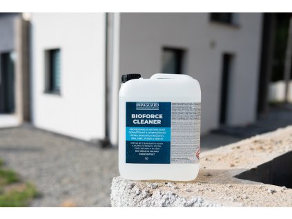 IG BIOFORCE CLEANER -silný odmašťovač a odstraňovač bio nečistot, BEZ OBSAHU CHLORU – koncentrát